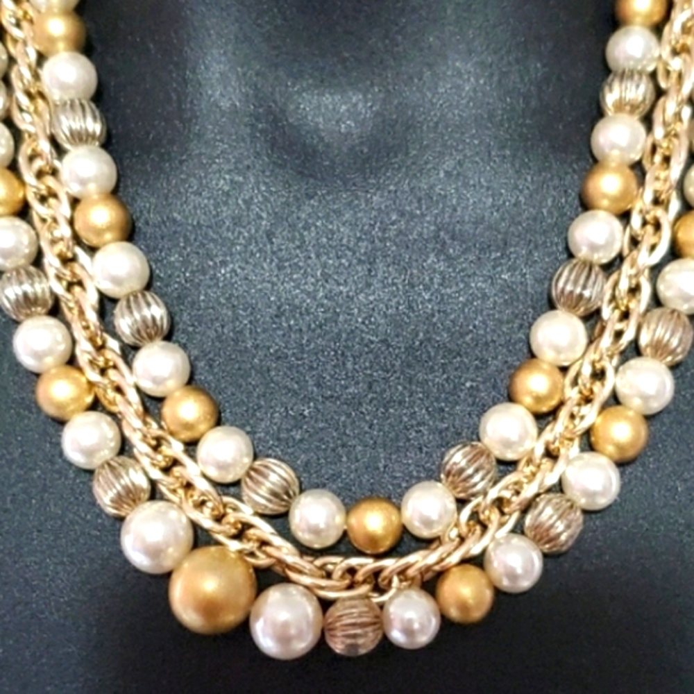 Gorgeous GOLD WHITE Faux Pearl Necklace 16" 3 Strand With Center Gold Tone Chain